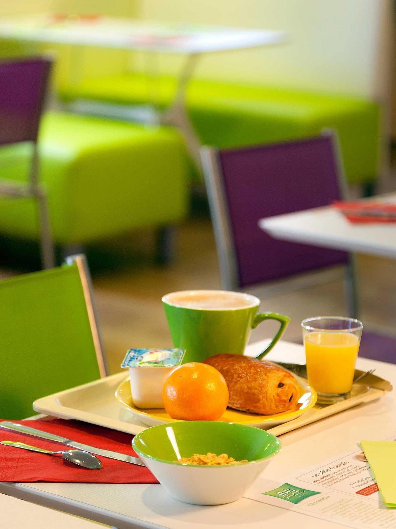 Ibis Styles Bourg En Bresse Hotel Екстериор снимка